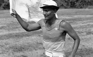 Sri Chinmoy termine un 47 miles (75 km) Sri Chinmoy termine un 47 miles (75 km)